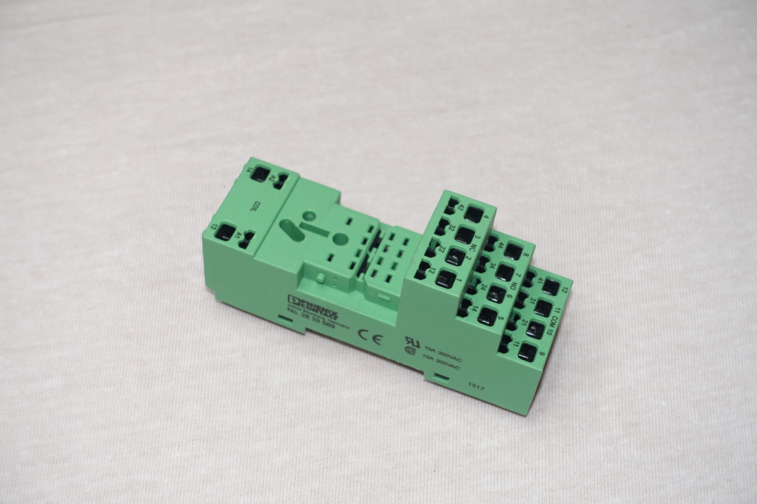 PHOENIX CONTACT 28 33 58 9